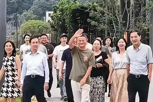 蒙托利沃：在奥斯梅恩和劳塔罗之间我选前者，他比劳塔罗更全面